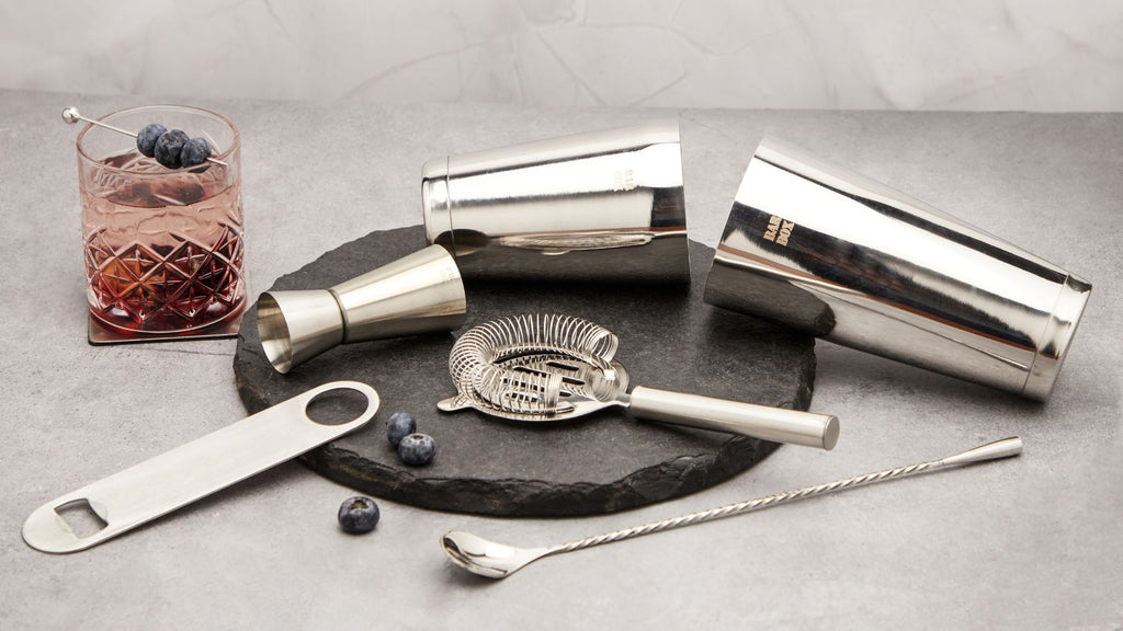 5 Must-Have Bar Tools for the Perfect Cocktail Party