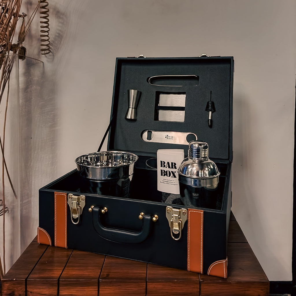 Portable Bar Set in Leather case with 3 Whiskey Glass(Vintage Black)