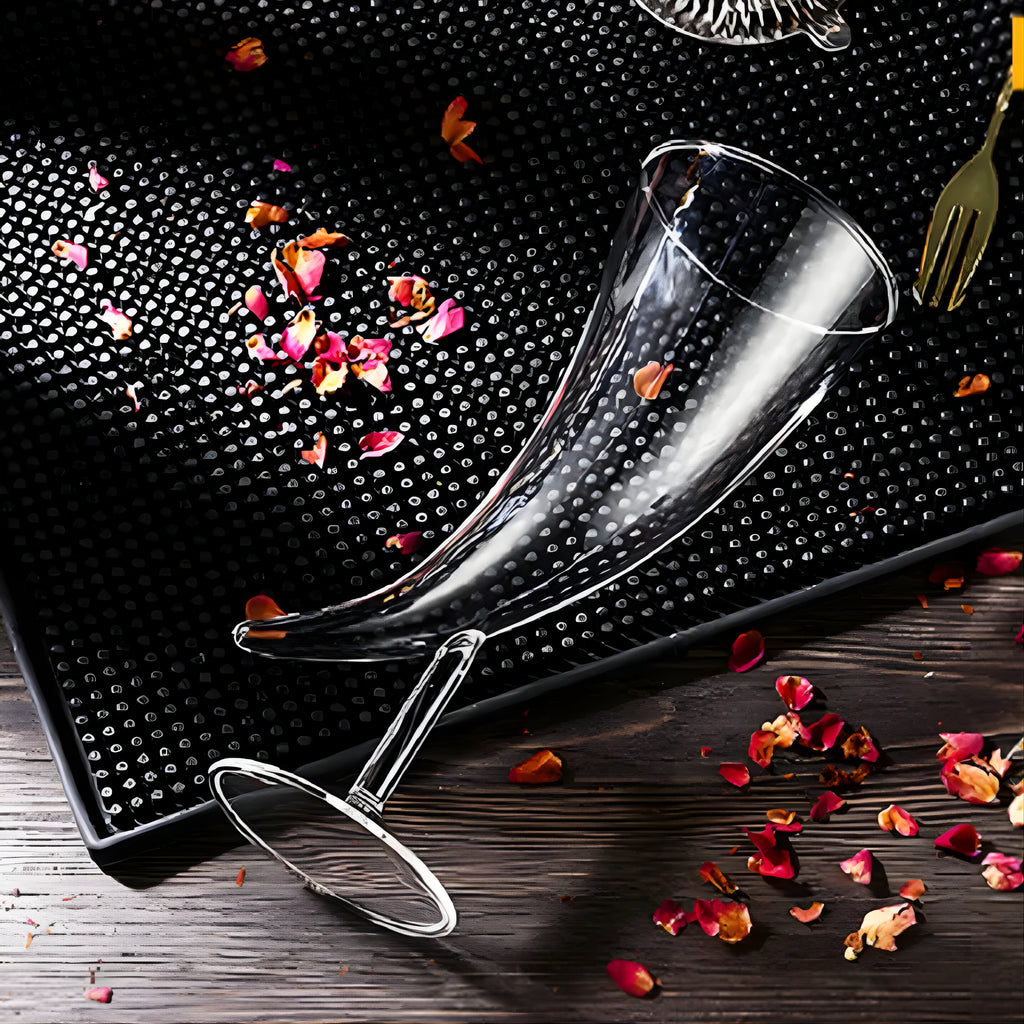 Bar Box Moon Shaped Wine Glass Horn Shaped Drinking Glass Drinking Horn Mug Glass Bar Martini Glasses Mojito Glass for Home Wedding Party Bar