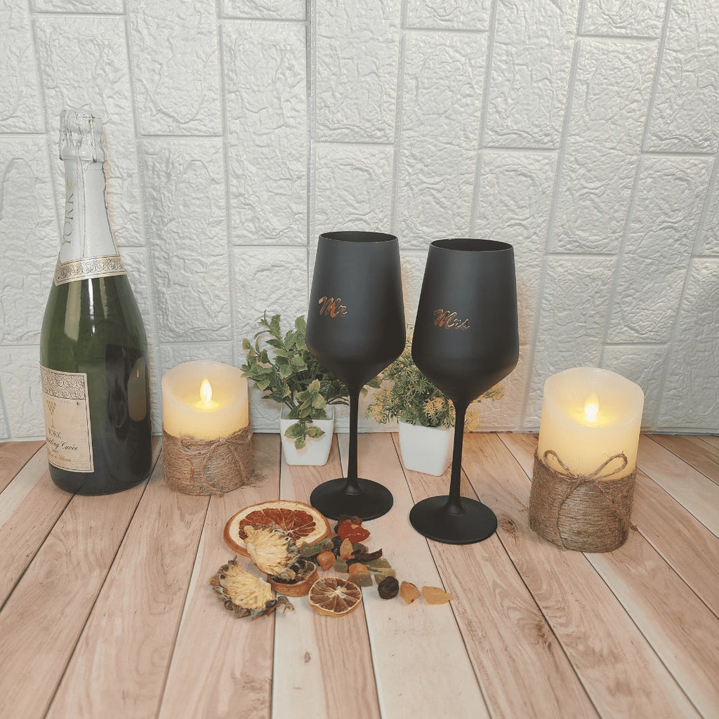 Bar Box BarBox Claclac Midnight Black Crystal Wine Glass Mr. & Mrs(Set of 2)